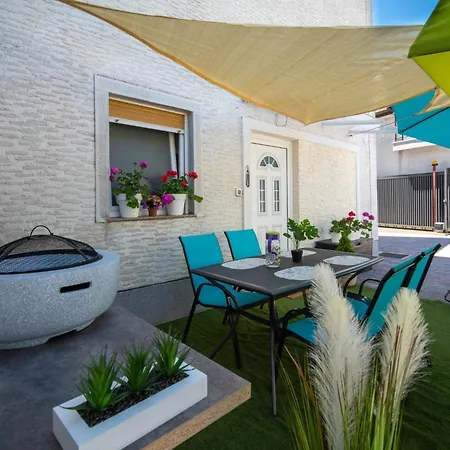 Apartment Lana 2 By Interhome *